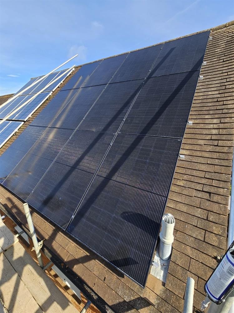 Domestic Solar and Battery Install in Swallowfield, Berkshire