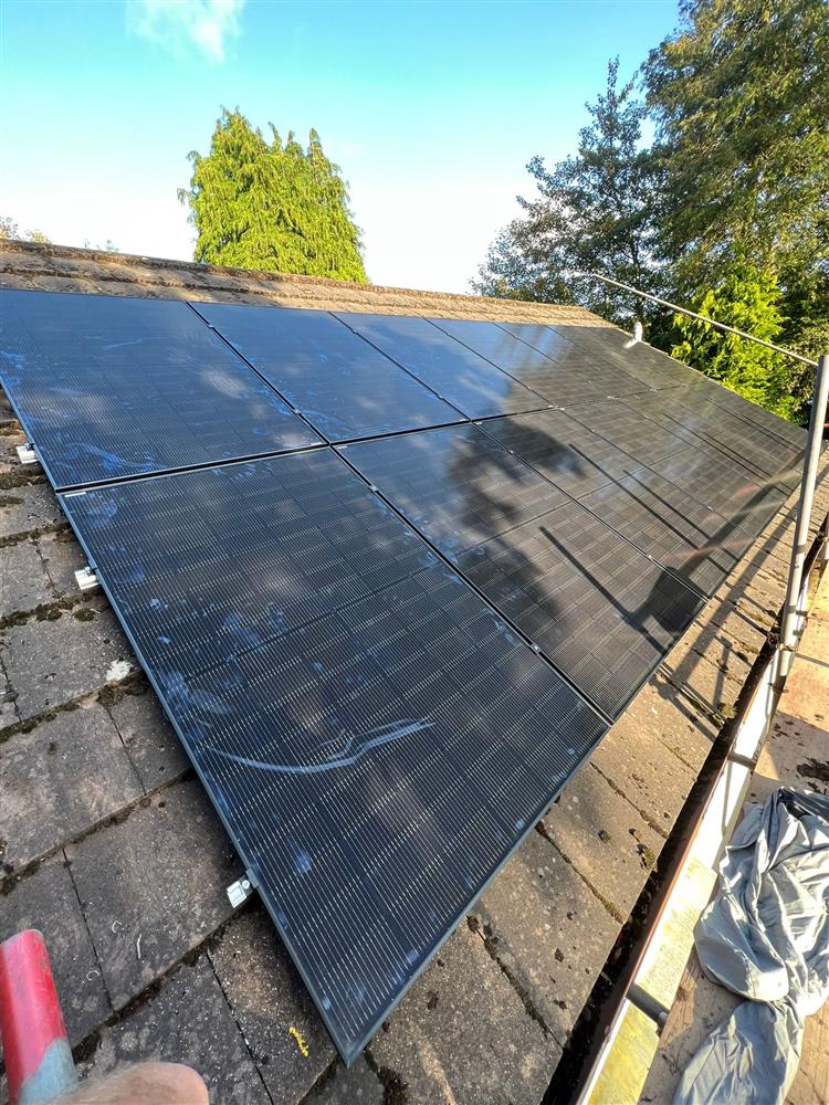 Domestic Solar and Battery Installation in Hindhead, Surrey