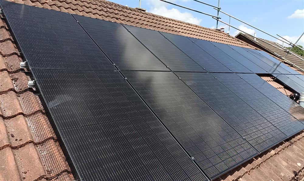 Domestic Solar and Battery Installation in Four Marks, Hampshire