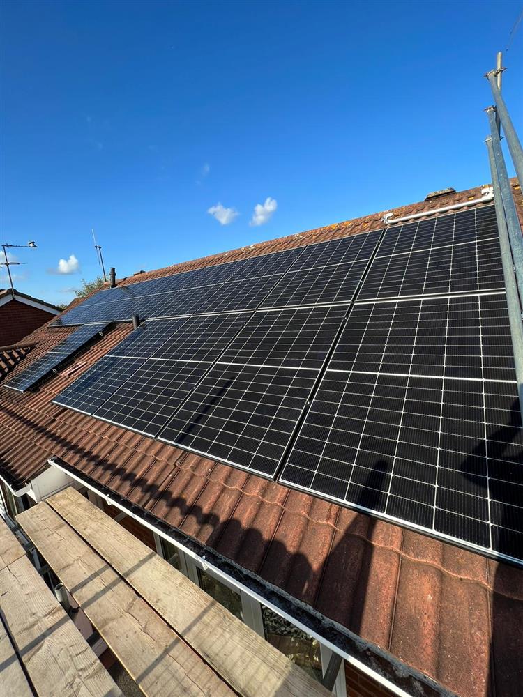 Domestic Solar and Battery Installation in Leicester, Leicestershire.