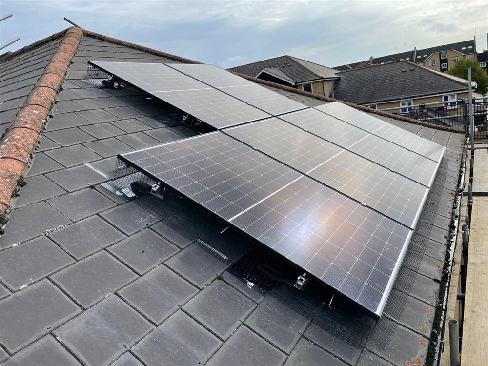 Domestic Solar and Battery Installation in Hemel Hempstead, Hertfordshire 