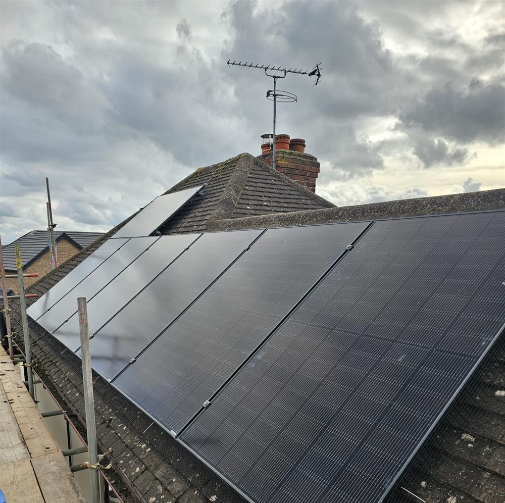 Domestic Solar and Battery Installation in Maidenhead, Berkshire