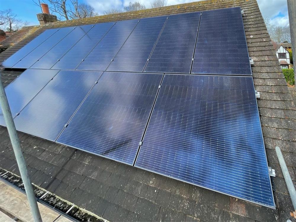 Domestic Solar and Battery Installation in Windsor, Berkshire.