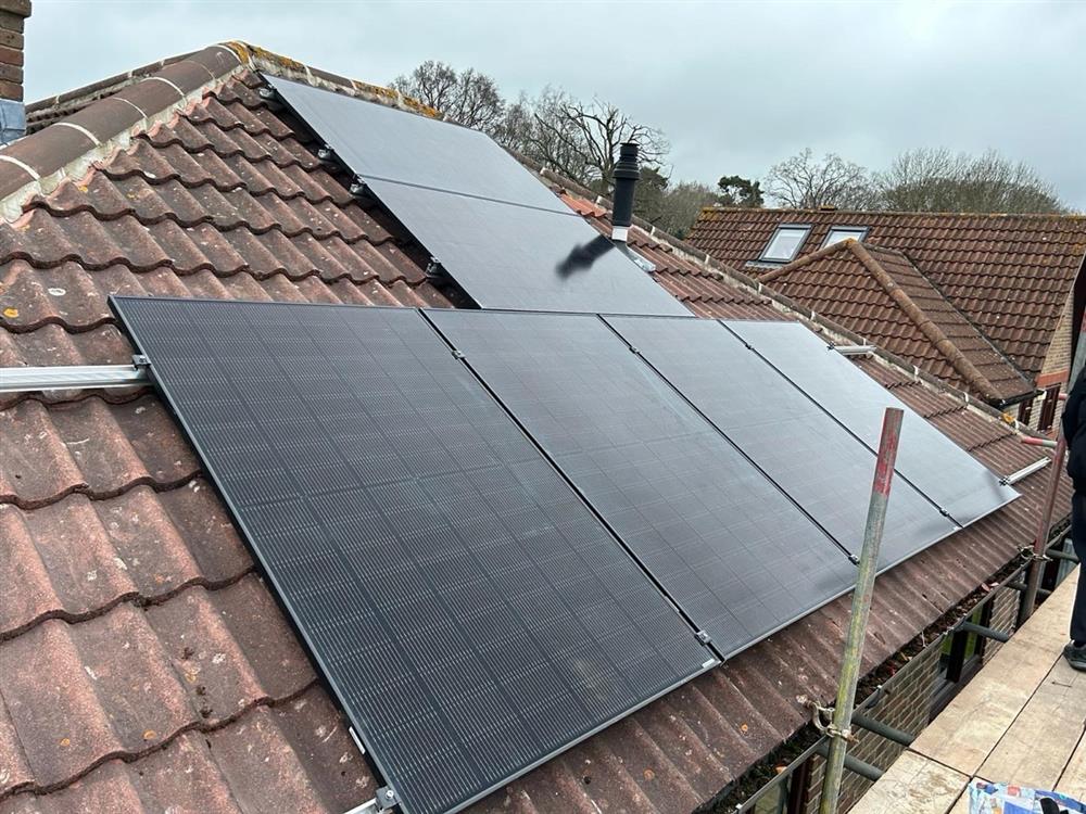 Domestic Solar Panel and Battery Install in Reading, Berkshire