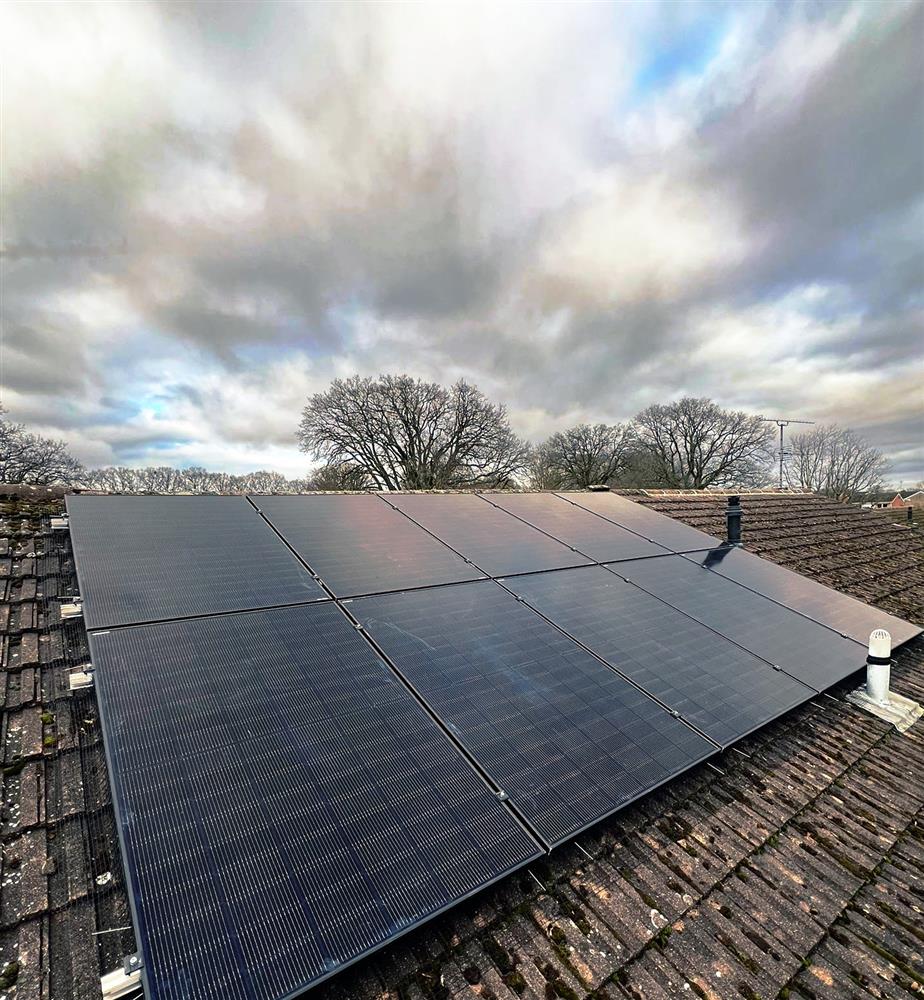 Domestic Solar and Battery Installation in Reading, Berkshire
