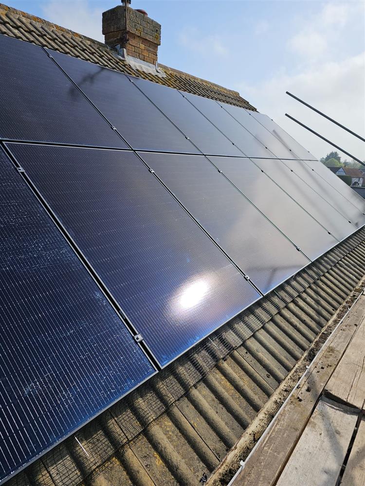 Domestic Solar Panel and Battery Install in Windsor, Berkshire