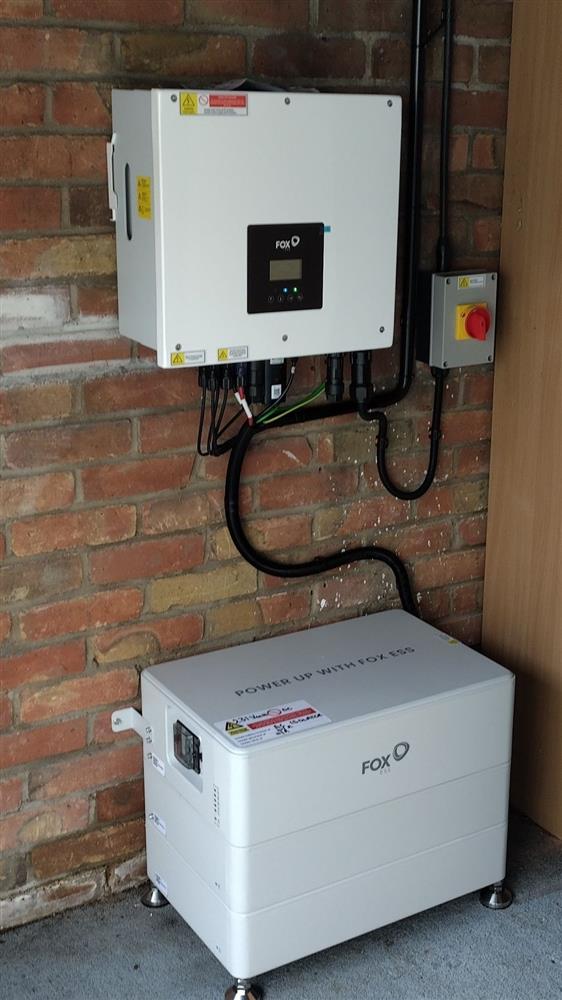 Domestic Solar Panel and Battery Install in Reading, Berkshire