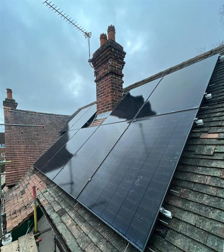 Domestic Solar and Battery Installation in Reading, Berkshire
