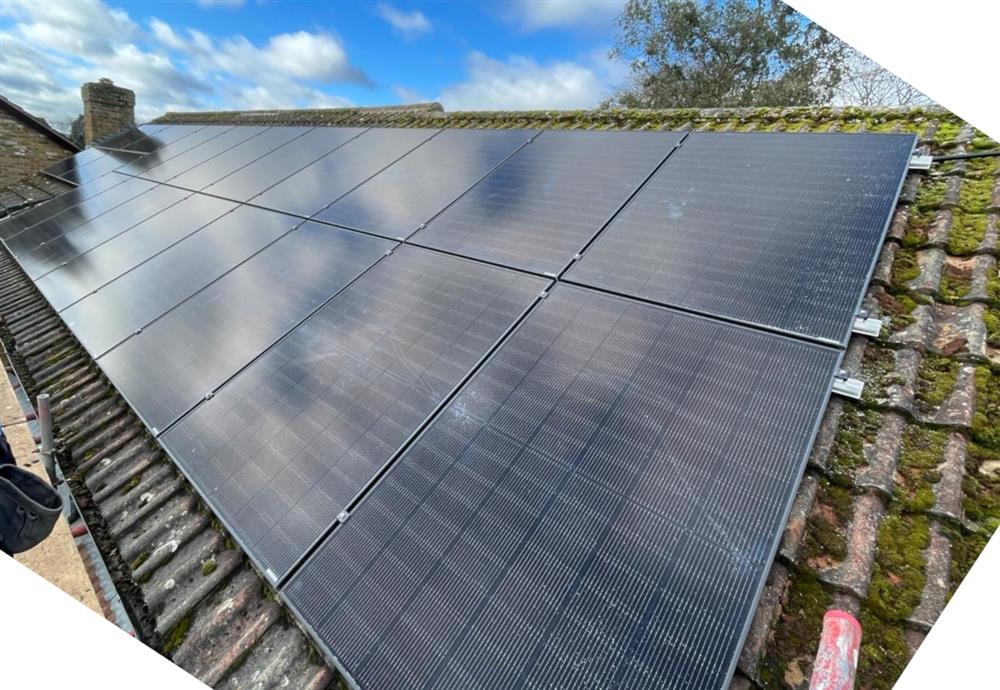 Domestic Solar and Battery Installation in Sandhurst, Berkshire.