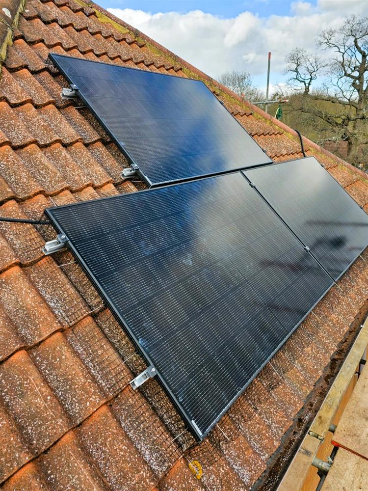 Domestic Solar & Battery Install in Bracknell, Berkshire