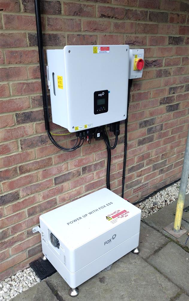 Domestic Solar Panel and Battery Install in Reading, Berkshire